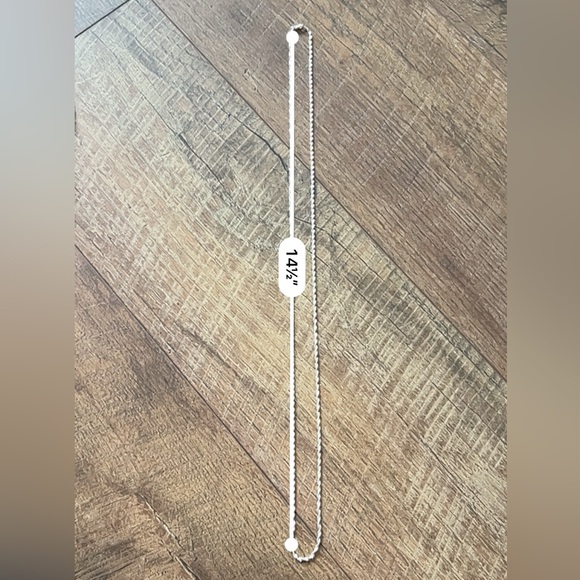 Elegant Silver Chain Necklace - Picture 2 of 3